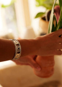 Kian Bracelet — Silver bracelet on hand, detail — MYFASHIONFRUIT