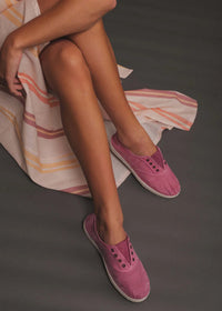 Old Arum Sneakers — Pink canvas sneakers on model — MYFASHIONFRUIT