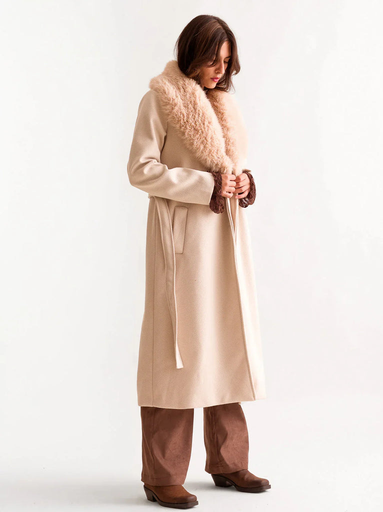 Jocasta Coat — Beige coat with fur collar on model — MYFASHIONFRUIT