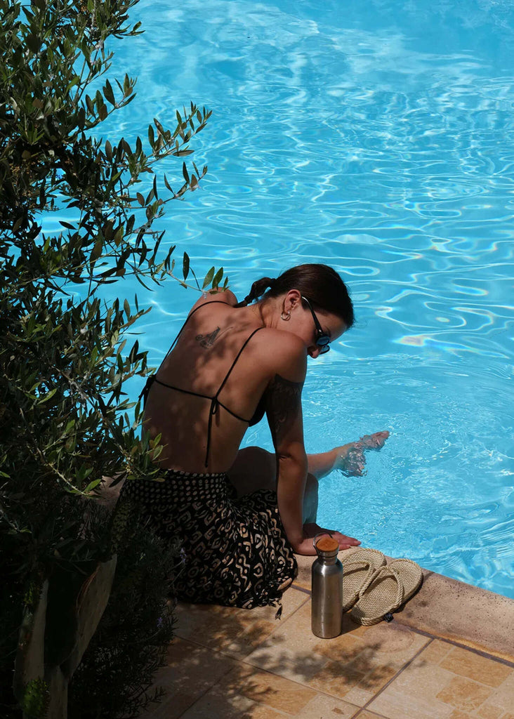 Thong Natural Sandals — on model, by pool — MYFASHIONFRUIT