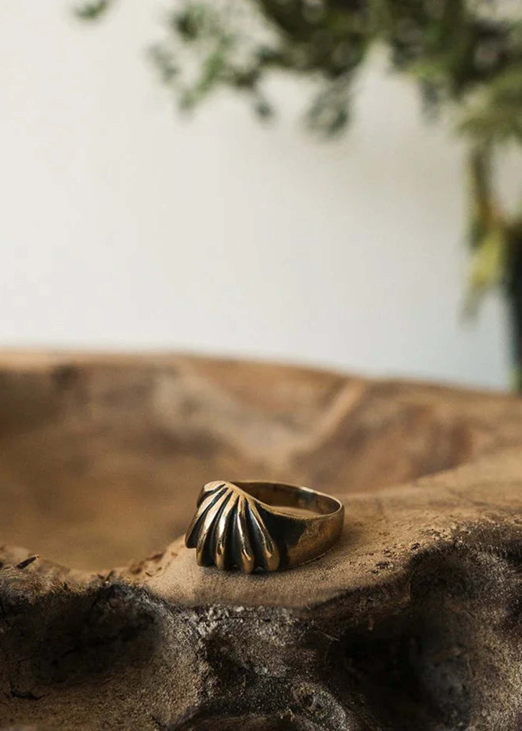 Grace Ring — Detail of gold-toned shell ring — MYFASHIONFRUIT