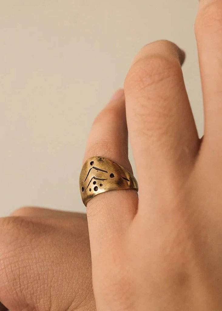 Maya Chevalier — Gold ring with detail on model — MYFASHIONFRUIT