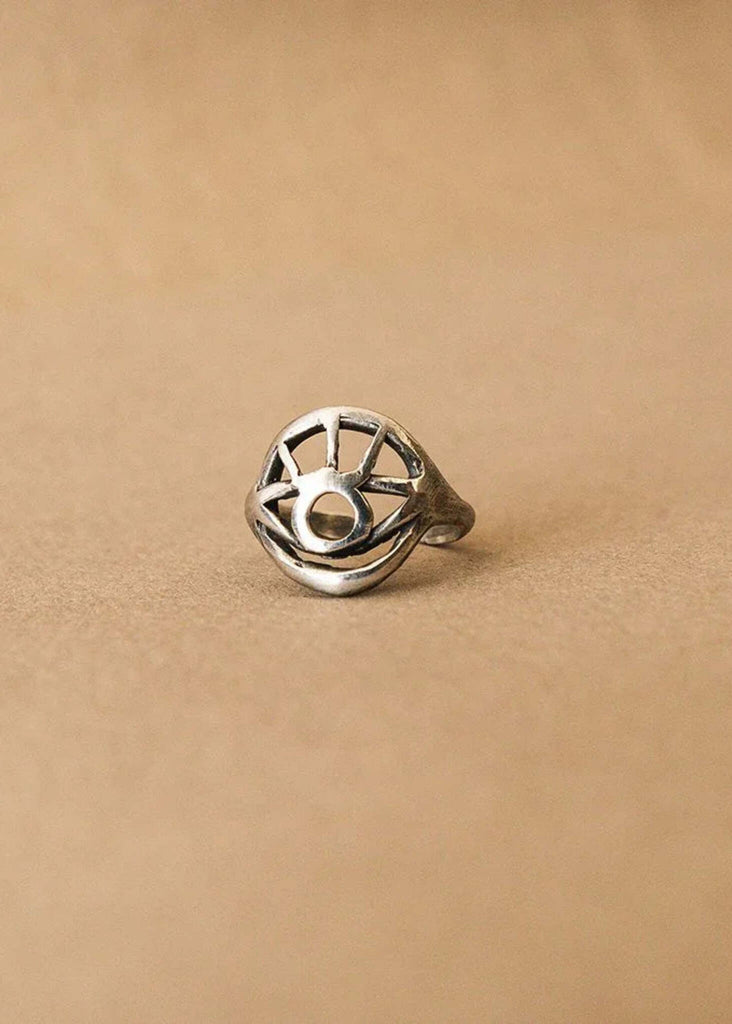 Evil Eye Ring - Silver ring detail — MYFASHIONFRUIT