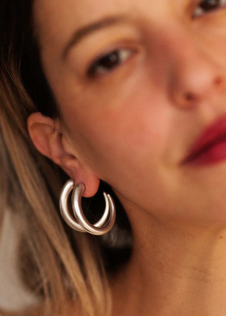 Mia Hoops — Silver hoops on model, detail — MYFASHIONFRUIT