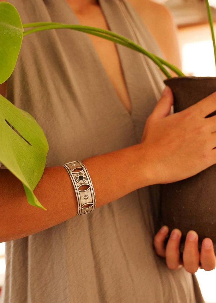 Kian Bracelet — Silver cuff bracelet on model — MYFASHIONFRUIT