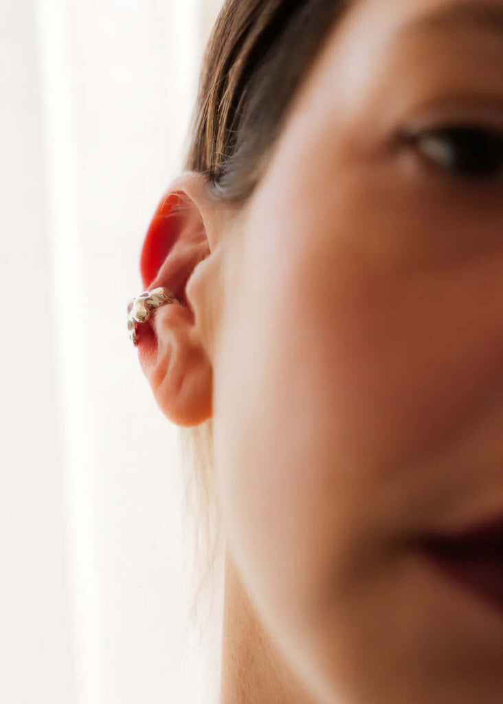 Tara Minimal Ear Cuff - Silver925 — silver cuff on model, detail — MYFASHIONFRUIT
