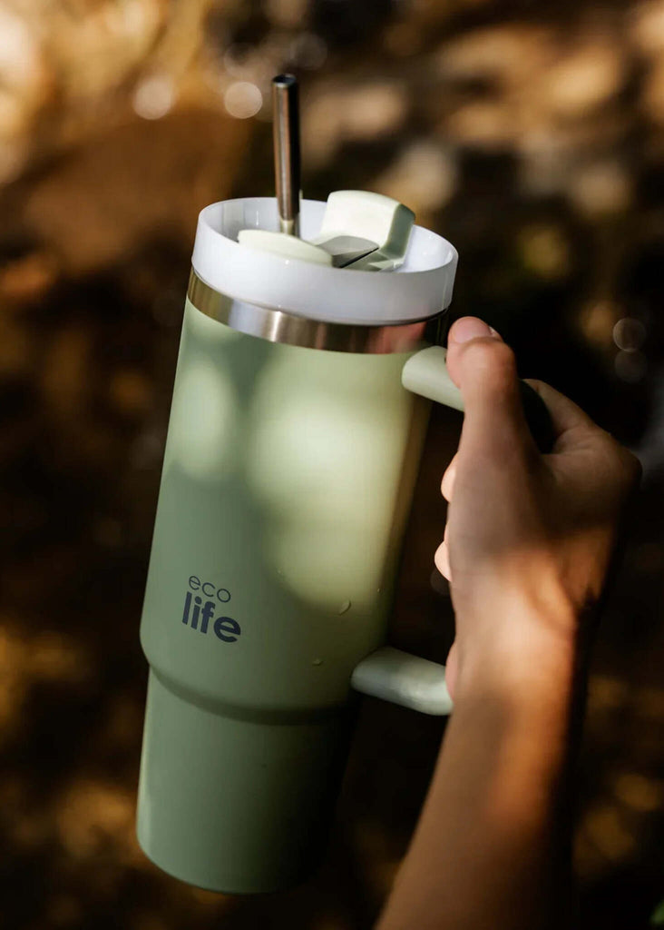 Ecolife Bay Leaf Thermos — Green thermos with straw, detail — MYFASHIONFRUIT