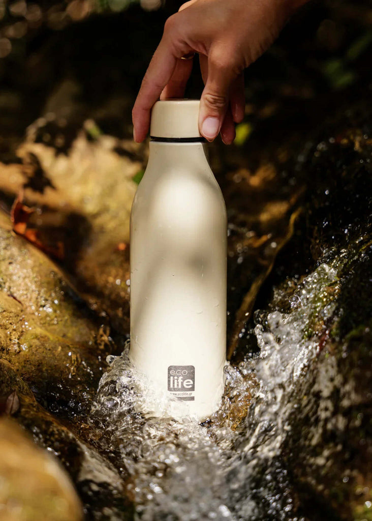 Ecolife Cream Thermos — Cream thermos in water, detail — MYFASHIONFRUIT