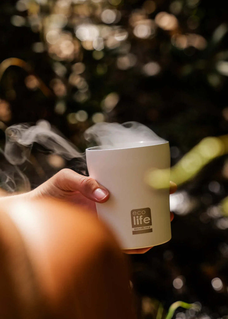 Ecolife White Coffee Thermos — White thermos with steam, detail — MYFASHIONFRUIT