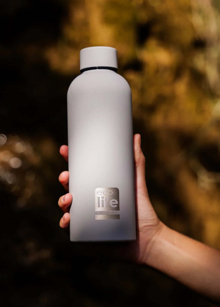 Ecolife Smokey Grey Thermos — Held in hand, smokey grey — MYFASHIONFRUIT