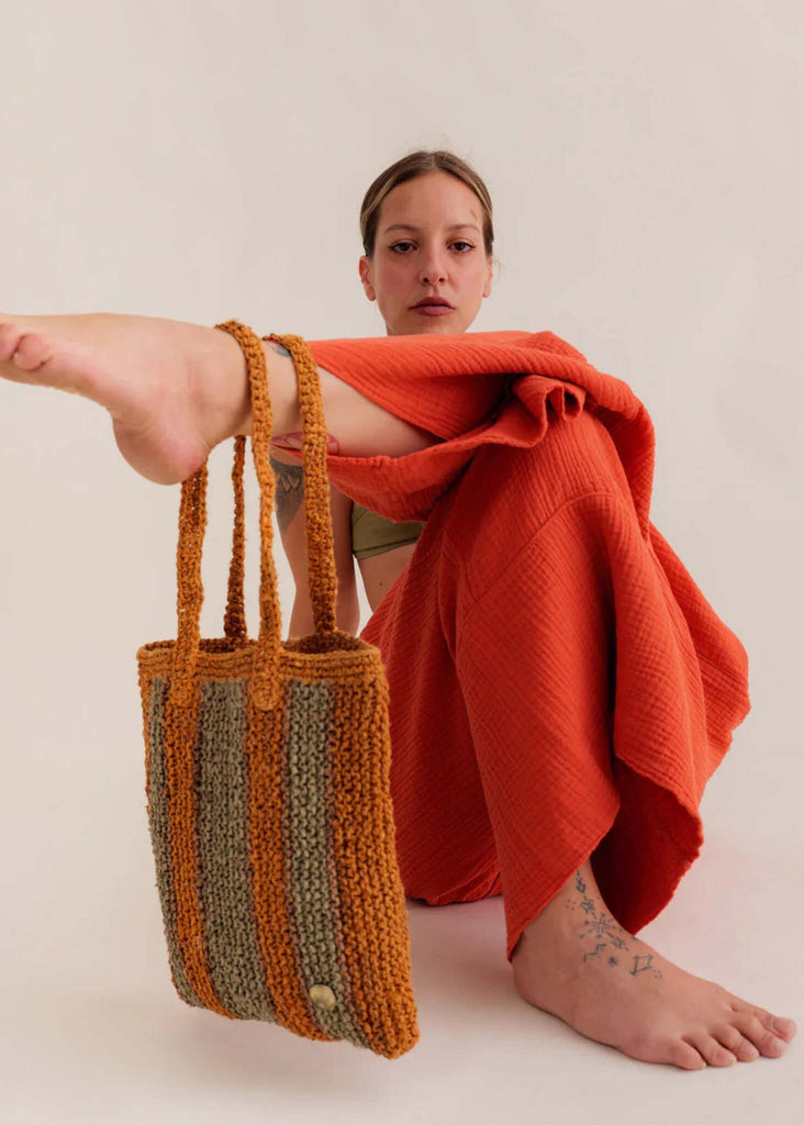 Crochet Striped Bag — Striped knit bag on model — MYFASHIONFRUIT