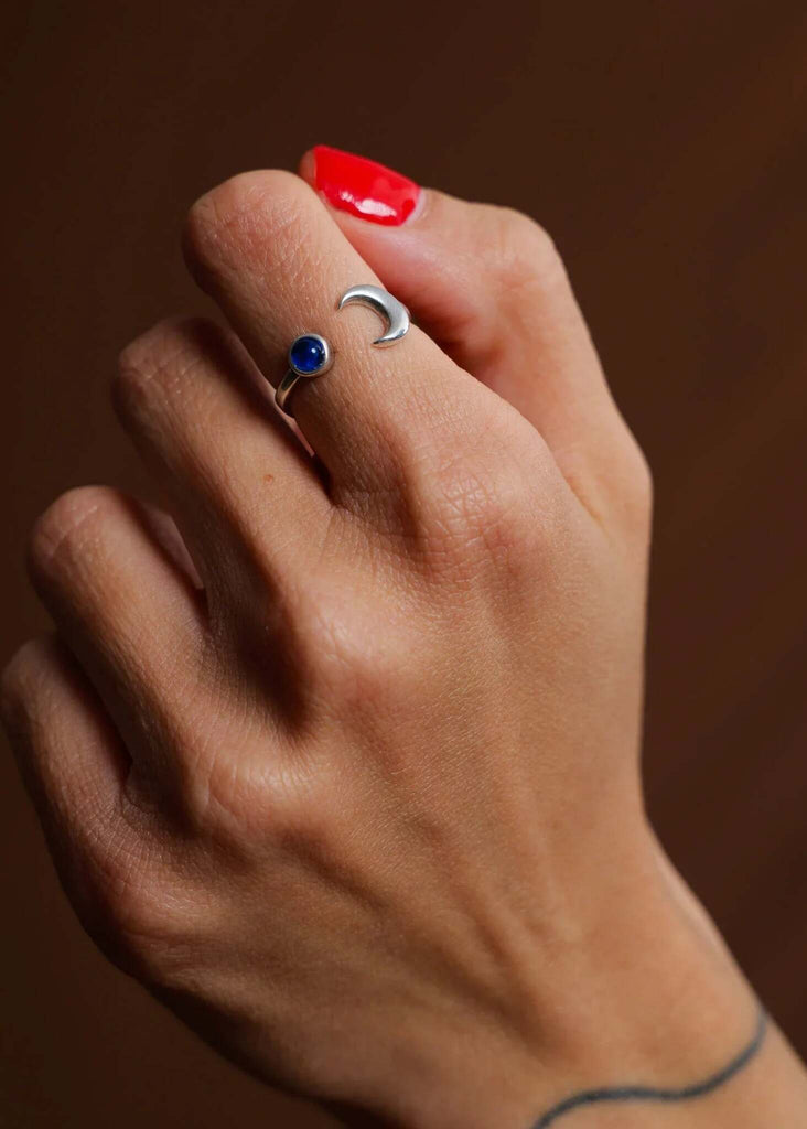 Earth's Moon Ring — silver ring with moon and blue stone, on model — MYFASHIONFRUIT