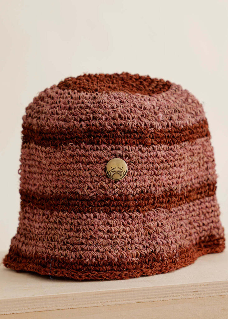 Crochet Hat - Rosa — Striped crochet hat, detail — MYFASHIONFRUIT