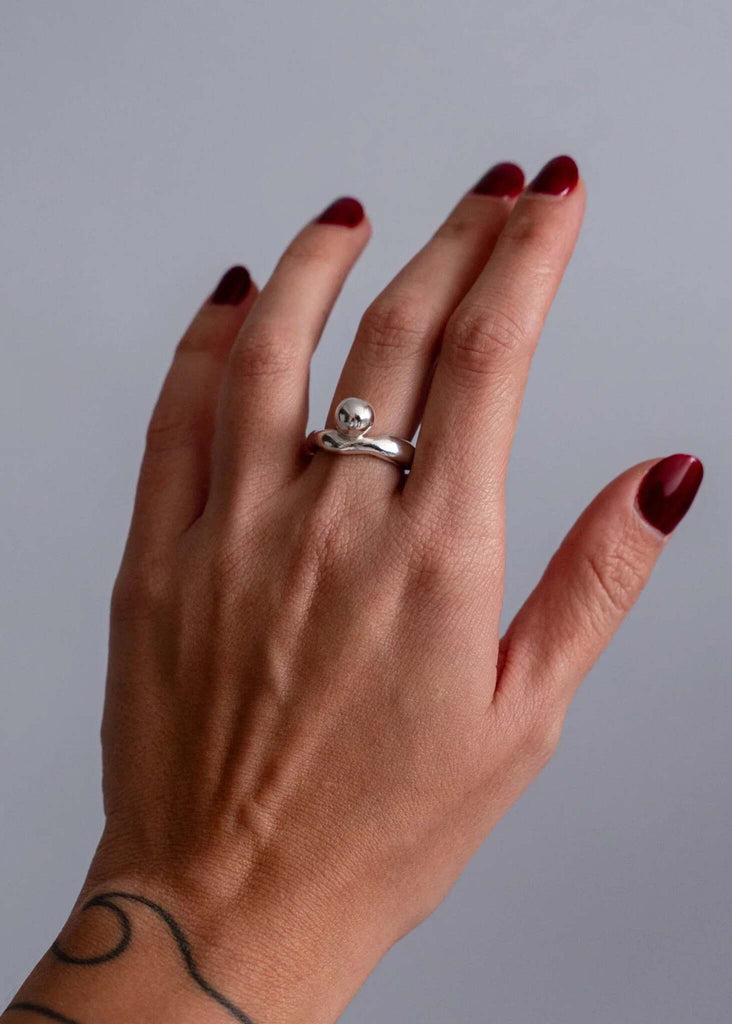 Nausicaa Ring — Silver ring on model's hand — MYFASHIONFRUIT