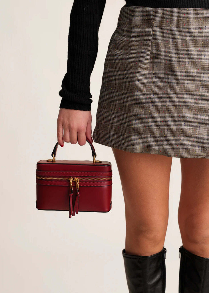 Bijou Bag — Burgundy box bag on model — MYFASHIONFRUIT