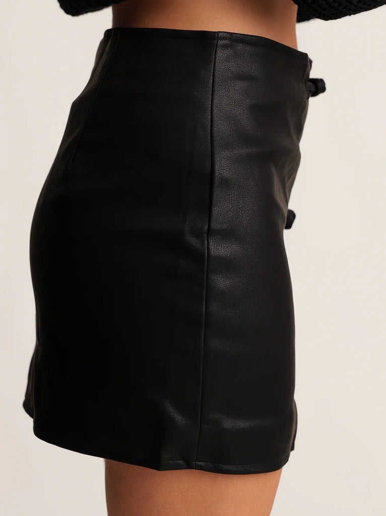 Cruella Skirt — black faux leather on model, detail — MYFASHIONFRUIT