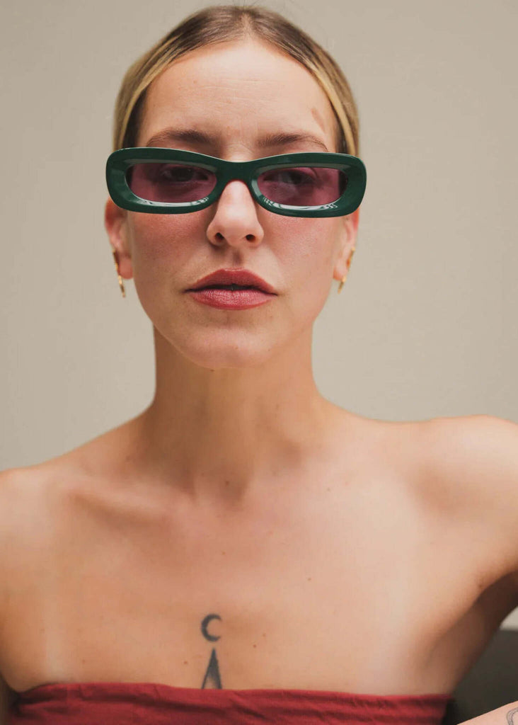 Komono MOE Green Splash Sunglasses — on model, green frame — MYFASHIONFRUIT