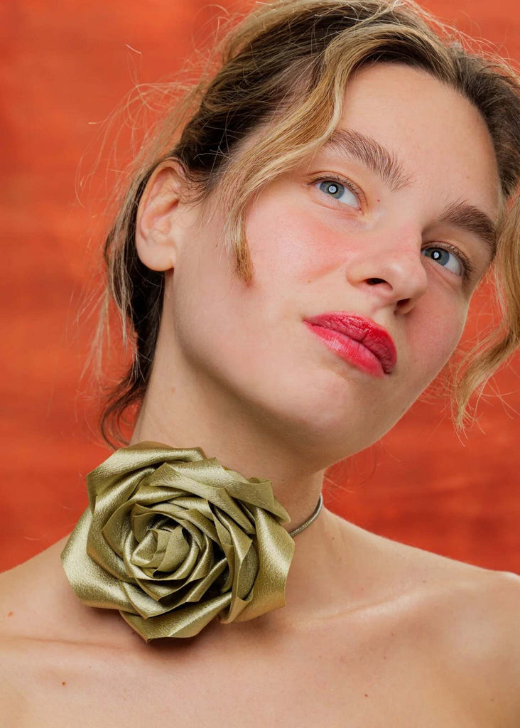 Bella Rose Necklace — Gold flower choker on model — MYFASHIONFRUIT