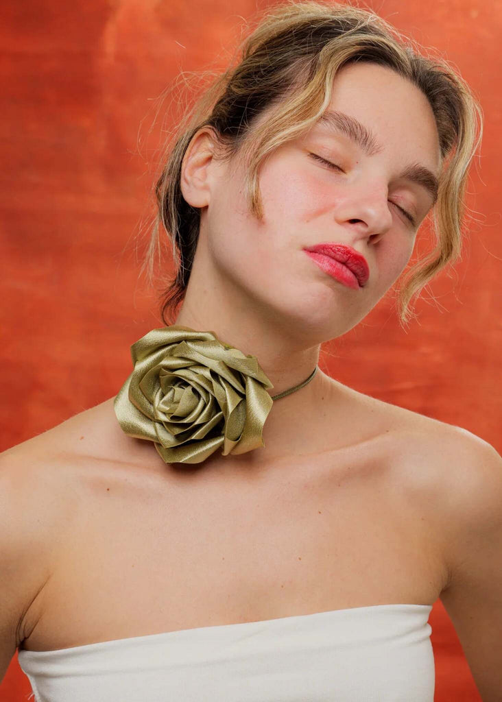 Bella Rose Necklace — Gold floral necklace on model — MYFASHIONFRUIT