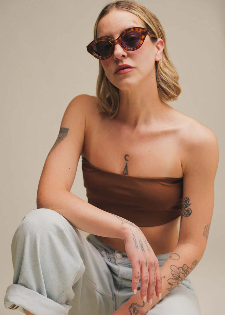 Komono GRACE Aquatic Sands Sunglasses — on model, brown — MYFASHIONFRUIT