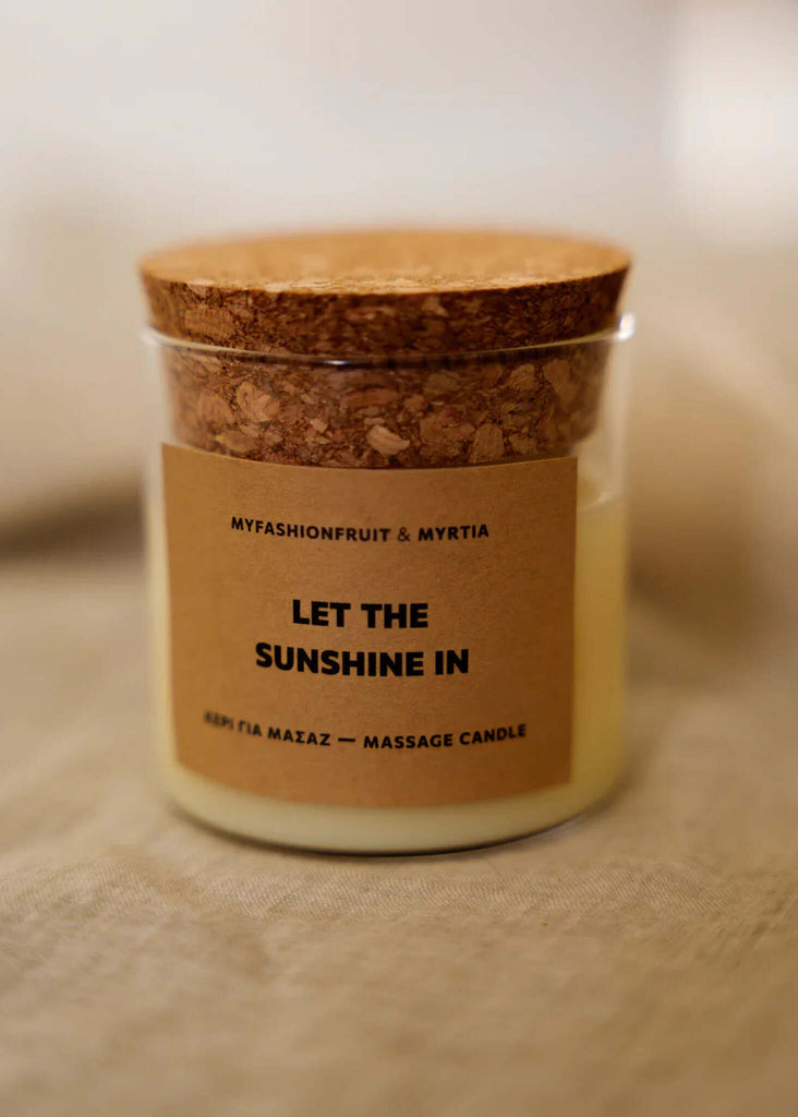 Massage Candle — Glass jar with cork lid, detail — MYFASHIONFRUIT