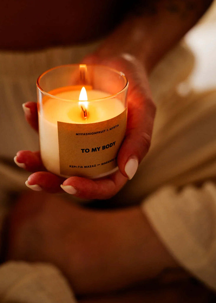Massage Candle — Candle held in hand, detail — MYFASHIONFRUIT