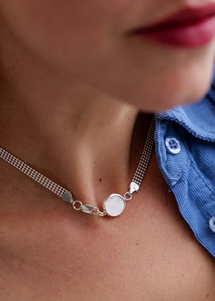 Ismene Necklace — detail of silver chain with closure on model — MYFASHIONFRUIT