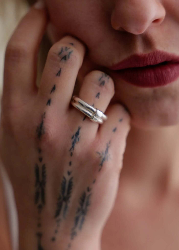 Hestia Ring — Silver ring on model, detail — MYFASHIONFRUIT