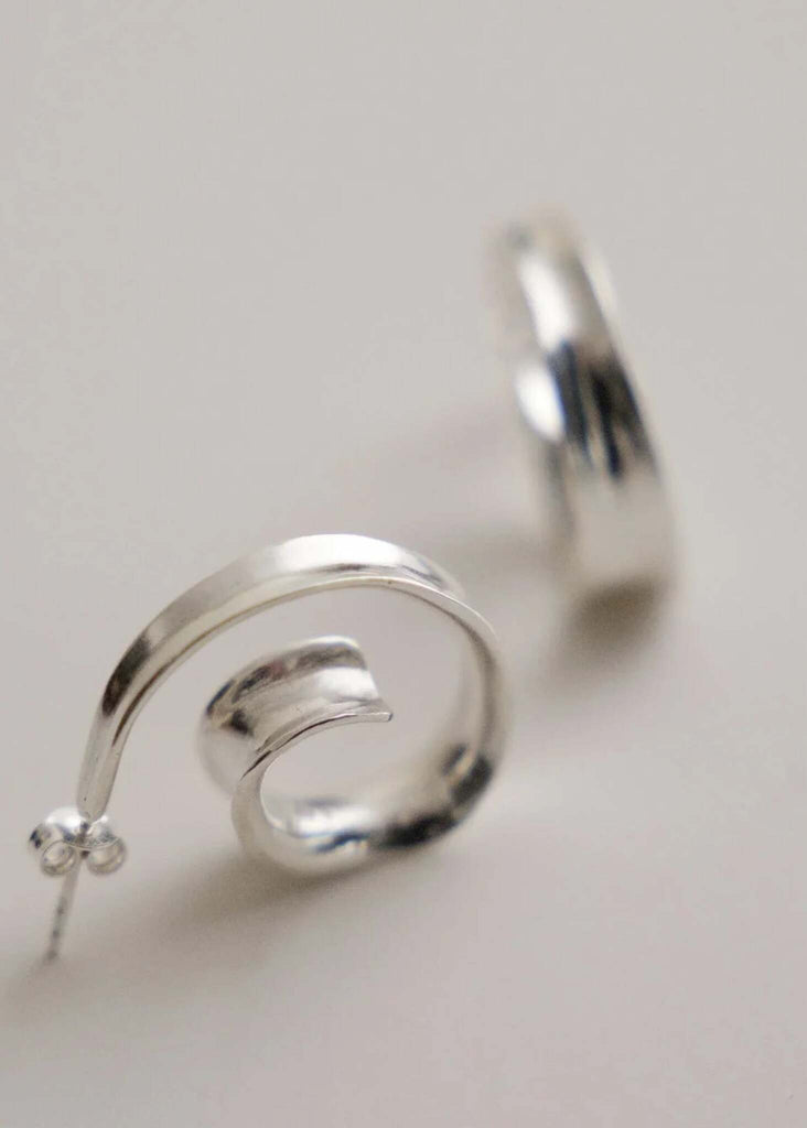 Cyrene Earrings — Silver spiral hoop earrings detail — MYFASHIONFRUIT