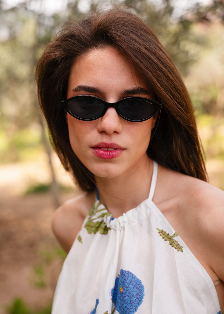 Komono DORIS Black Sunglasses — Black sunglasses on model — MYFASHIONFRUIT