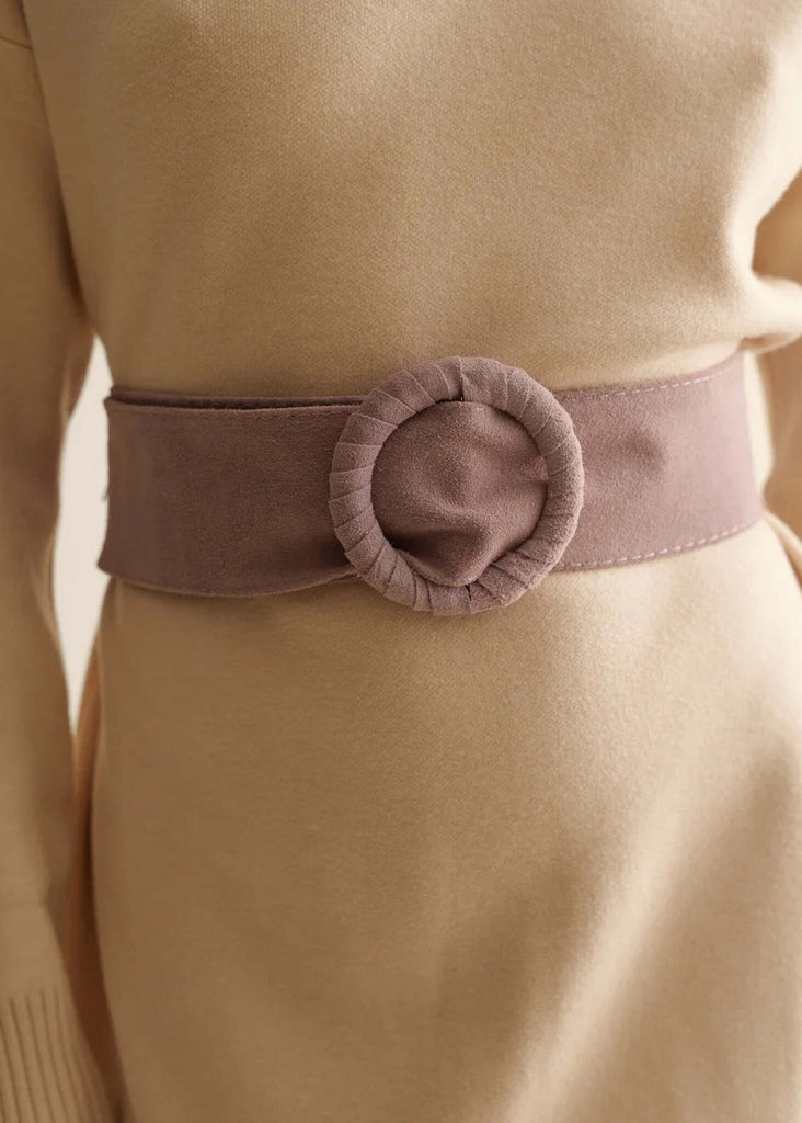 Ursula Belt — Detail of lilac suede belt on model — MYFASHIONFRUIT