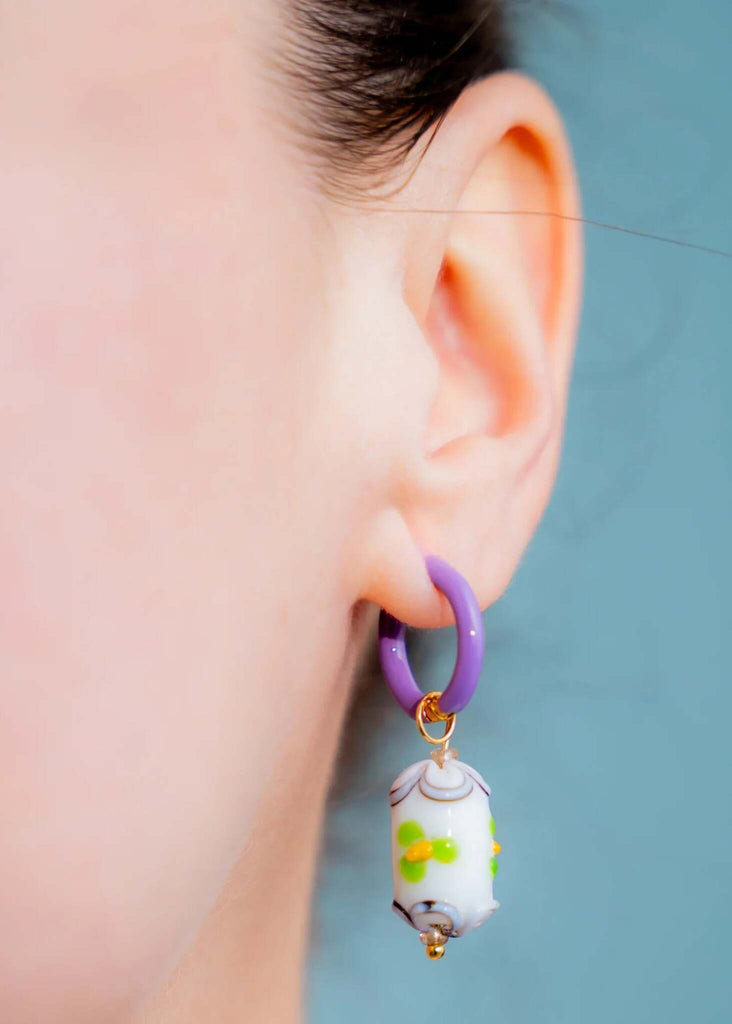 Set of Mood Charms - Spring Flower — purple hoops with floral charm, detail — MYFASHIONFRUIT
