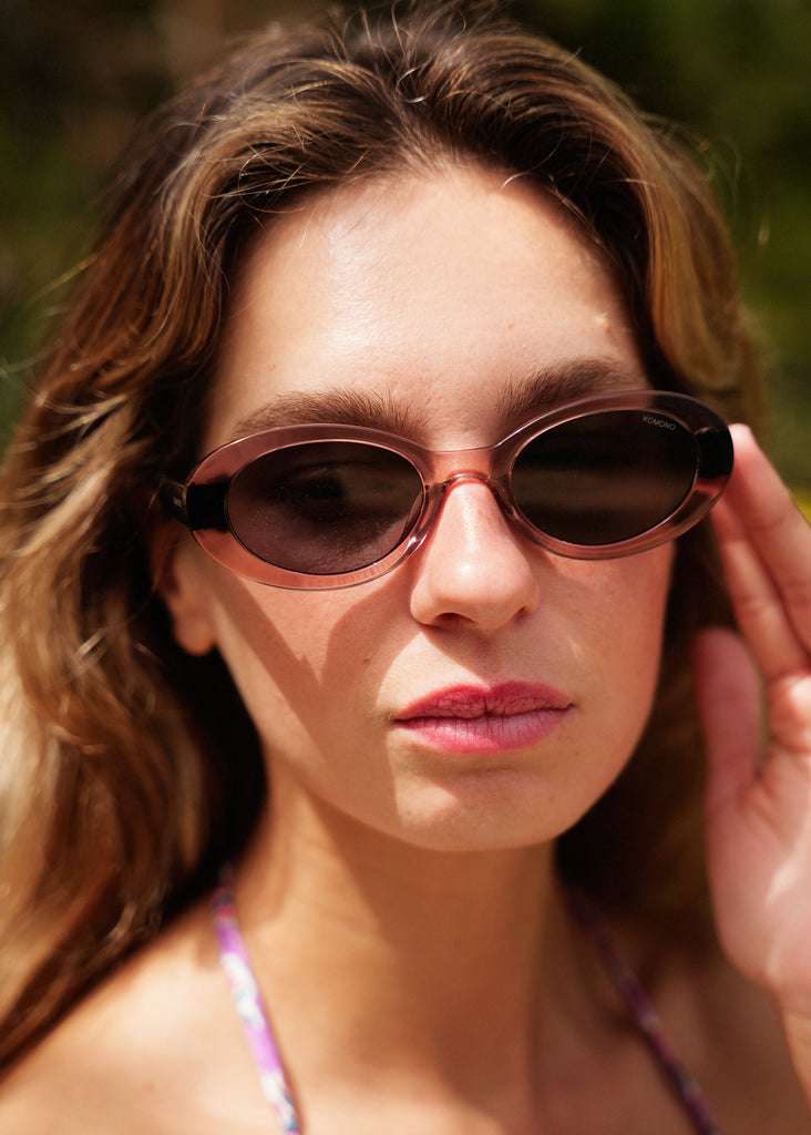 Komono ANA Sunglasses — Oval pink sunglasses on model — MYFASHIONFRUIT