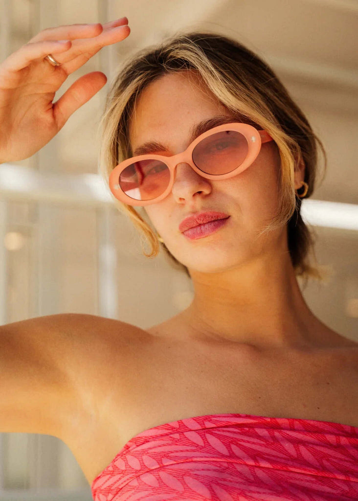 Komono ANA Velvet Coral Sunglasses — Coral frame on model — MYFASHIONFRUIT