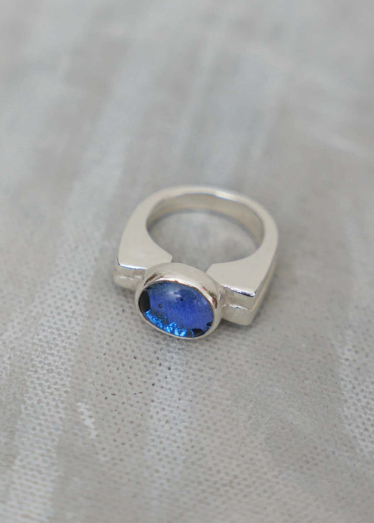 Hermione Ring — Detail of silver ring with oval blue stone — MYFASHIONFRUIT