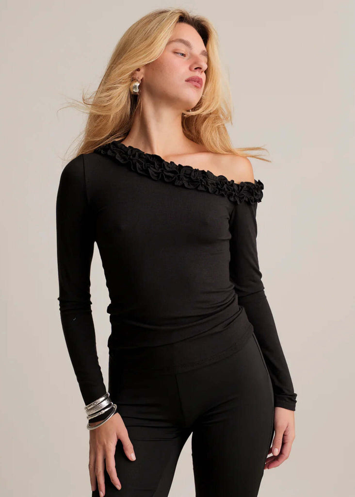 Amor Top — Black ruffle top on model — MYFASHIONFRUIT