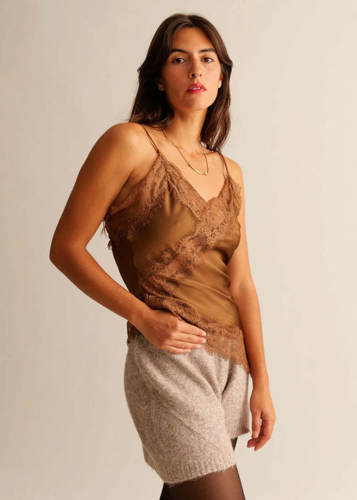 Zoey Top — Brown lace trim cami on model — MYFASHIONFRUIT