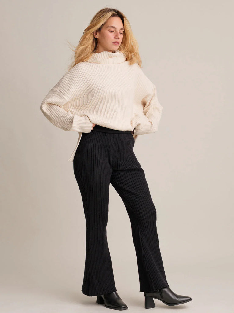 Memphis Pants — Black ribbed knit flares on model — MYFASHIONFRUIT