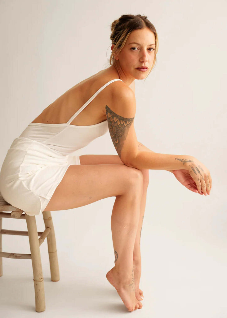Courtney Body — White bodycon dress on model — MYFASHIONFRUIT