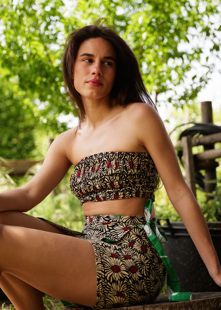 Kaia Top — Floral print top on model — MYFASHIONFRUIT