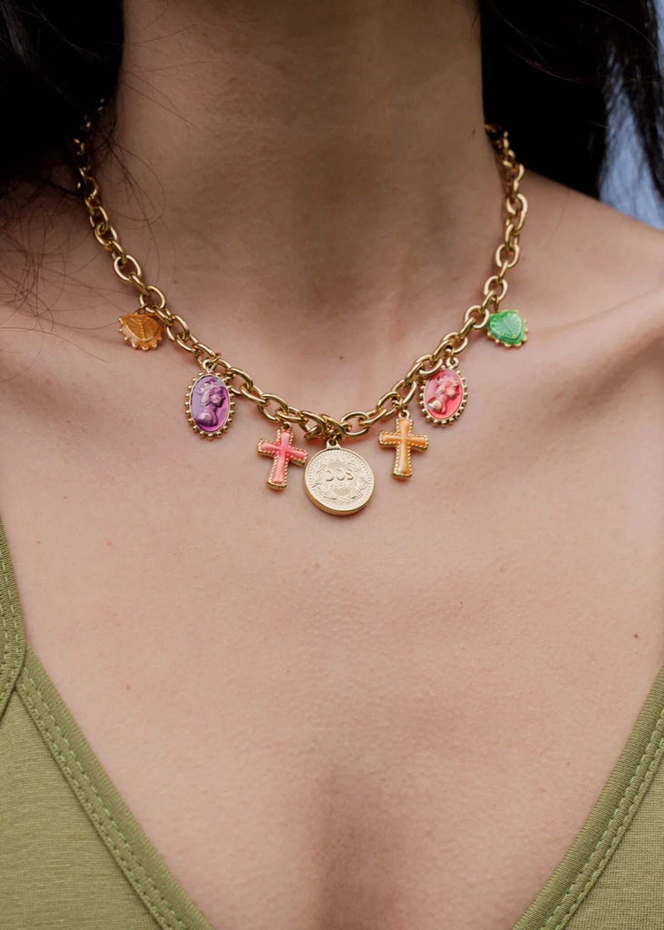 Melisande Necklace — Gold chain necklace on model — MYFASHIONFRUIT