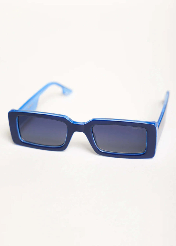 Komono MALICK Midnight Sky Sunglasses — Blue frame detail — MYFASHIONFRUIT