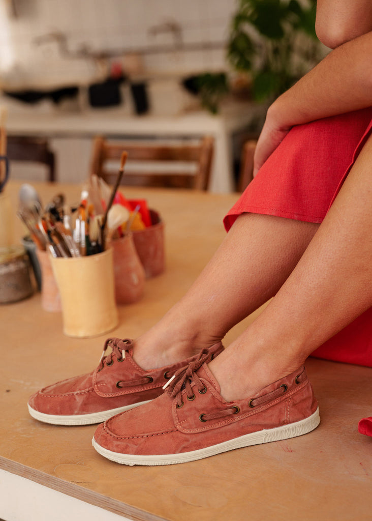 Old Alheli Boat Shoes — Terracotta shoes on model — MYFASHIONFRUIT