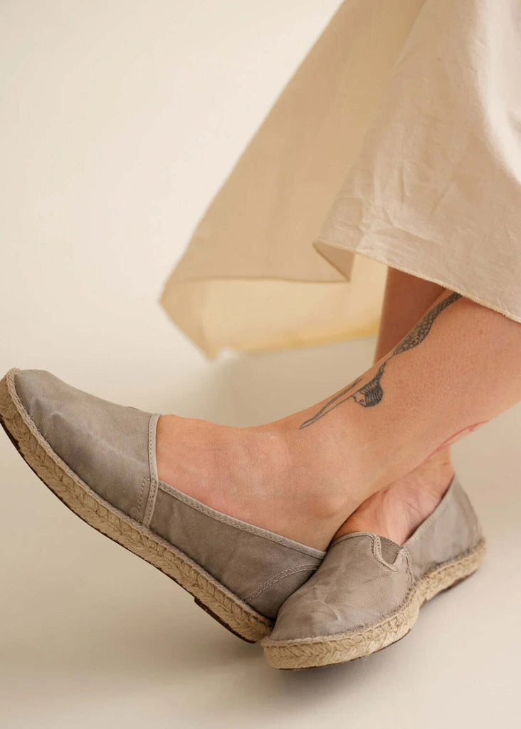 Old Merle Espadrilles — Grey slip-ons with jute sole on model — MYFASHIONFRUIT