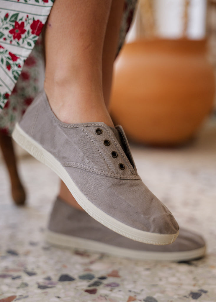 Old Arum Sneakers — gray canvas, lace-less style on model — MYFASHIONFRUIT