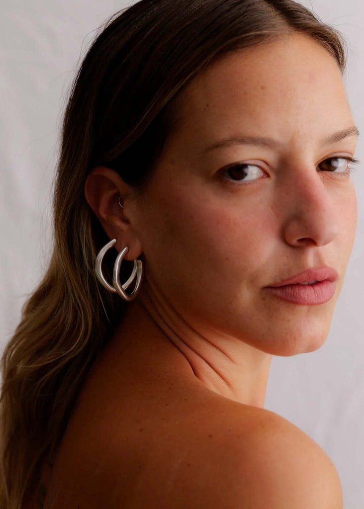 Reine Hoops — Silver hoops on model — MYFASHIONFRUIT