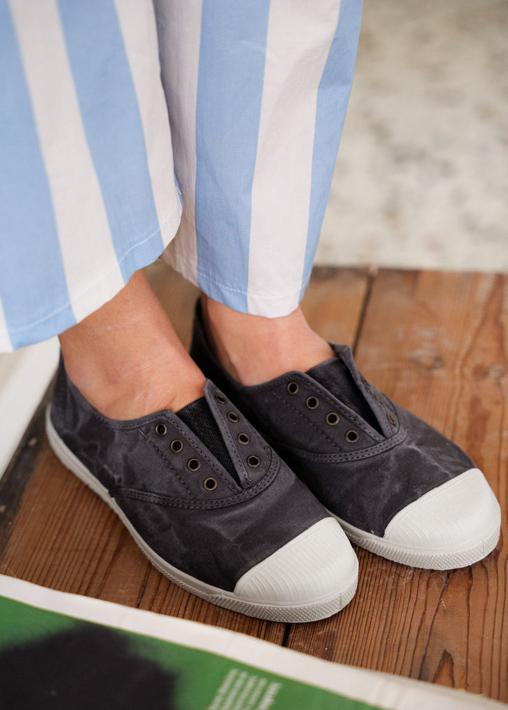 Old Lavanda Sneakers — slate canvas sneakers on model — MYFASHIONFRUIT