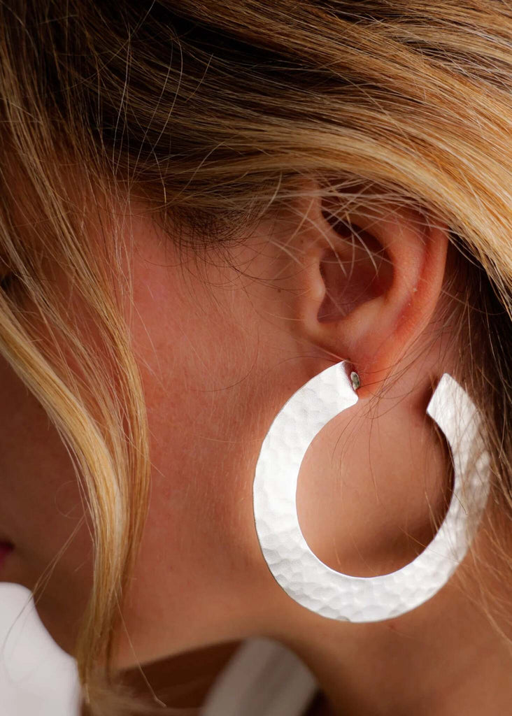 Candra Silver Hoops — silver hammered hoops on model — MYFASHIONFRUIT