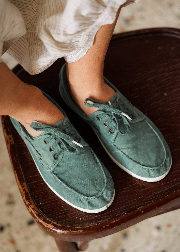 Old Alheli Boat Shoes — Green lace-up shoes on model — MYFASHIONFRUIT