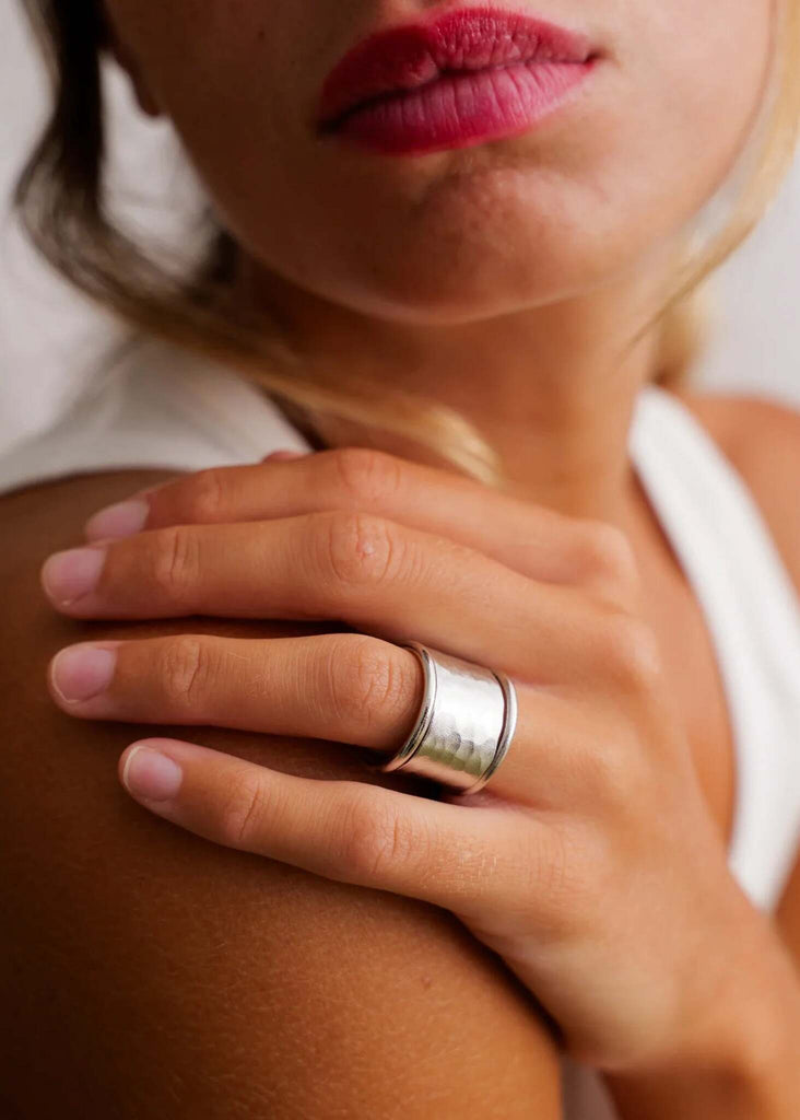 Into the Dark Ring — Silver textured ring on model — MYFASHIONFRUIT